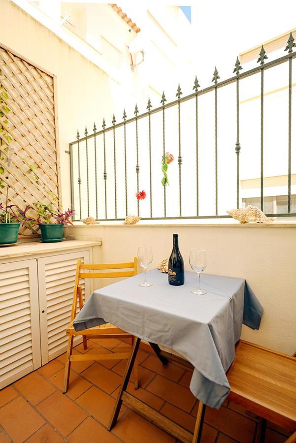 A64 - Barreira Holiday Flat In Lagos Lägenhet Exteriör bild