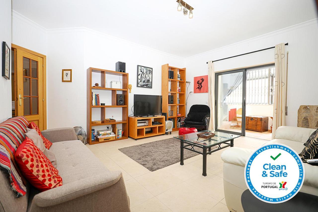 A64 - Barreira Holiday Flat In Lagos Lägenhet Exteriör bild